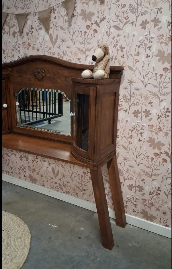 Vintage kaptafel meidenkamer kinderkamer uniek duurzaam babykamer