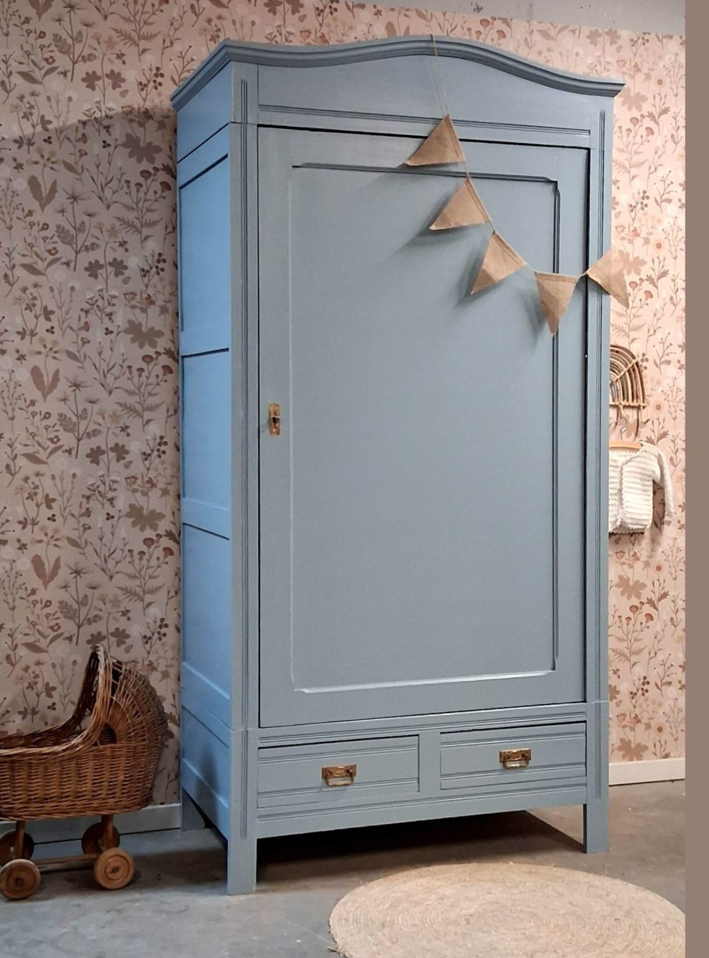 vintage commode babykamer, vintage kast kinderkamer